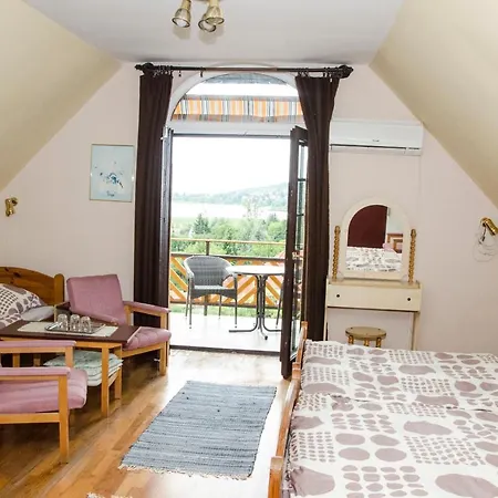 Pigal Panzio ベッド・アンド・ブレックファスト